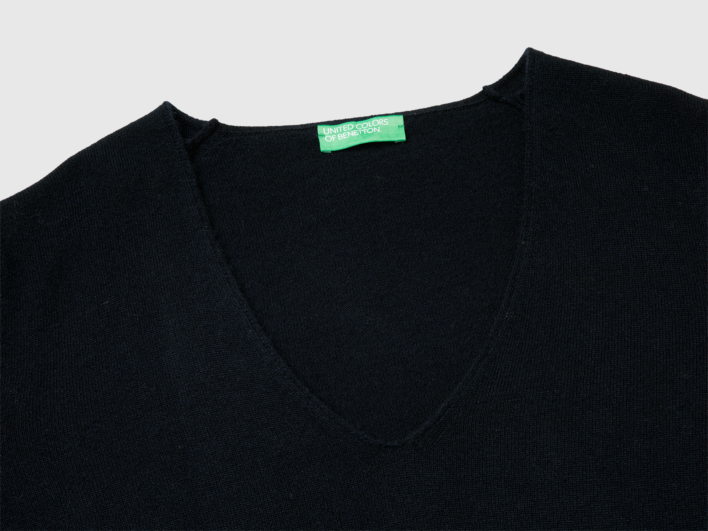 V NECK SWEATER L/S Women image number 6